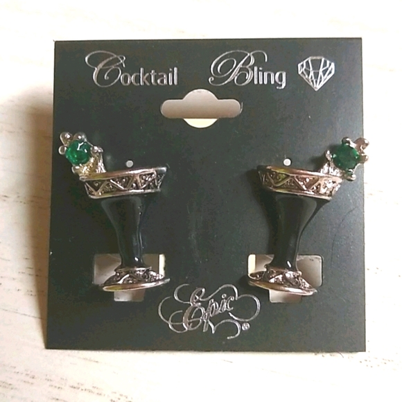 Epic Jewelry - 😻 3 For $15 Fun Mixed Drink Emerald Bling Studs